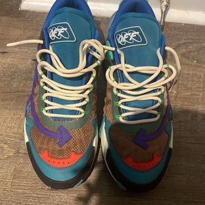 Worn twice Off-white sneakers